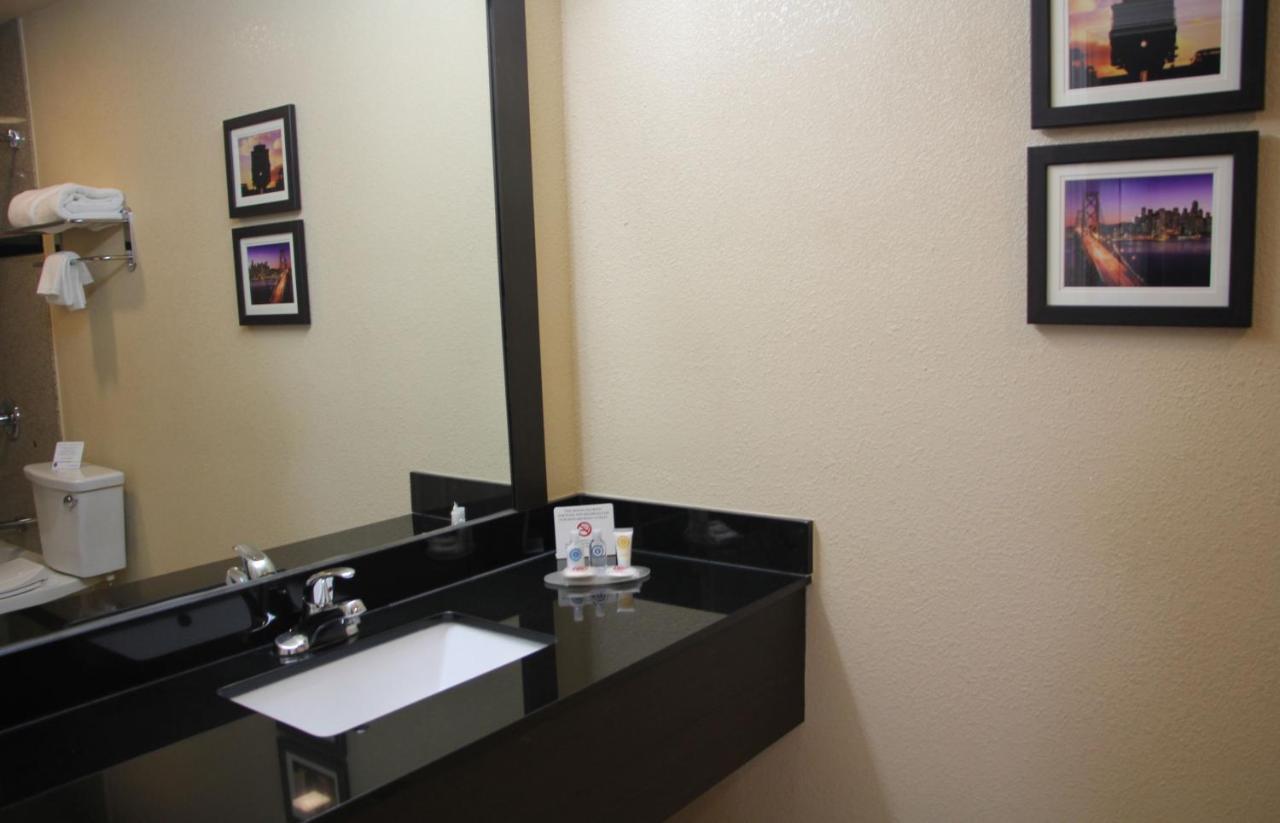 King Room with Two King Beds